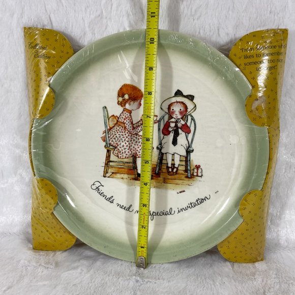 New Vintage Holly Hobbie Collectors Edition Plate Friends Tea time - Picture 7 of 7